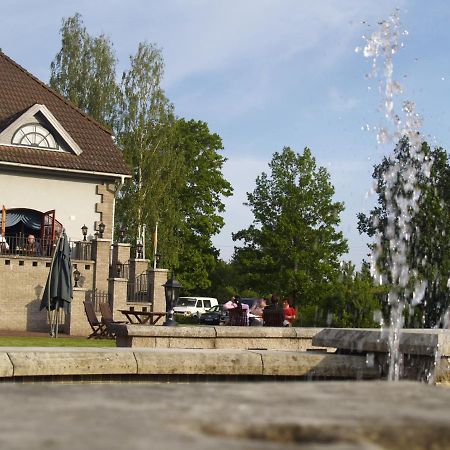 Hotell De Tolly Tõrve Exteriér fotografie
