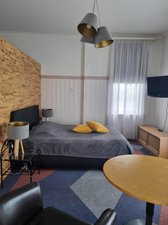 Hotell De Tolly Tõrve Exteriér fotografie