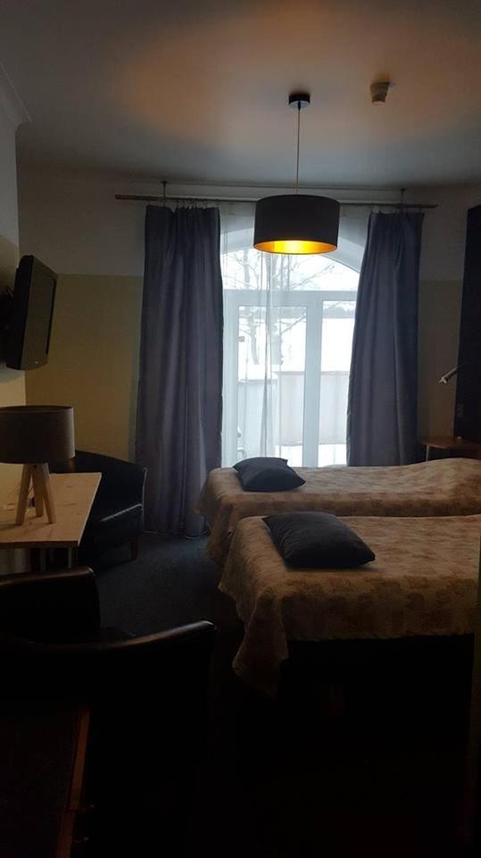 Hotell De Tolly Tõrve Exteriér fotografie